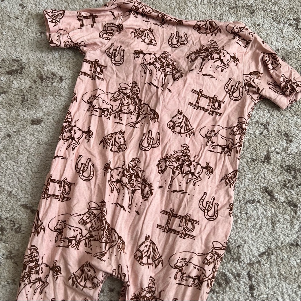 LITTLE WESTERN BABES | Rodeo Romper - Picture 7 of 8